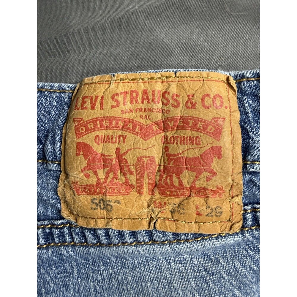 Levi's 505 Jeans Mens 28x28 Blue Regular Straight Leg Light Wash Denim whiskers‎